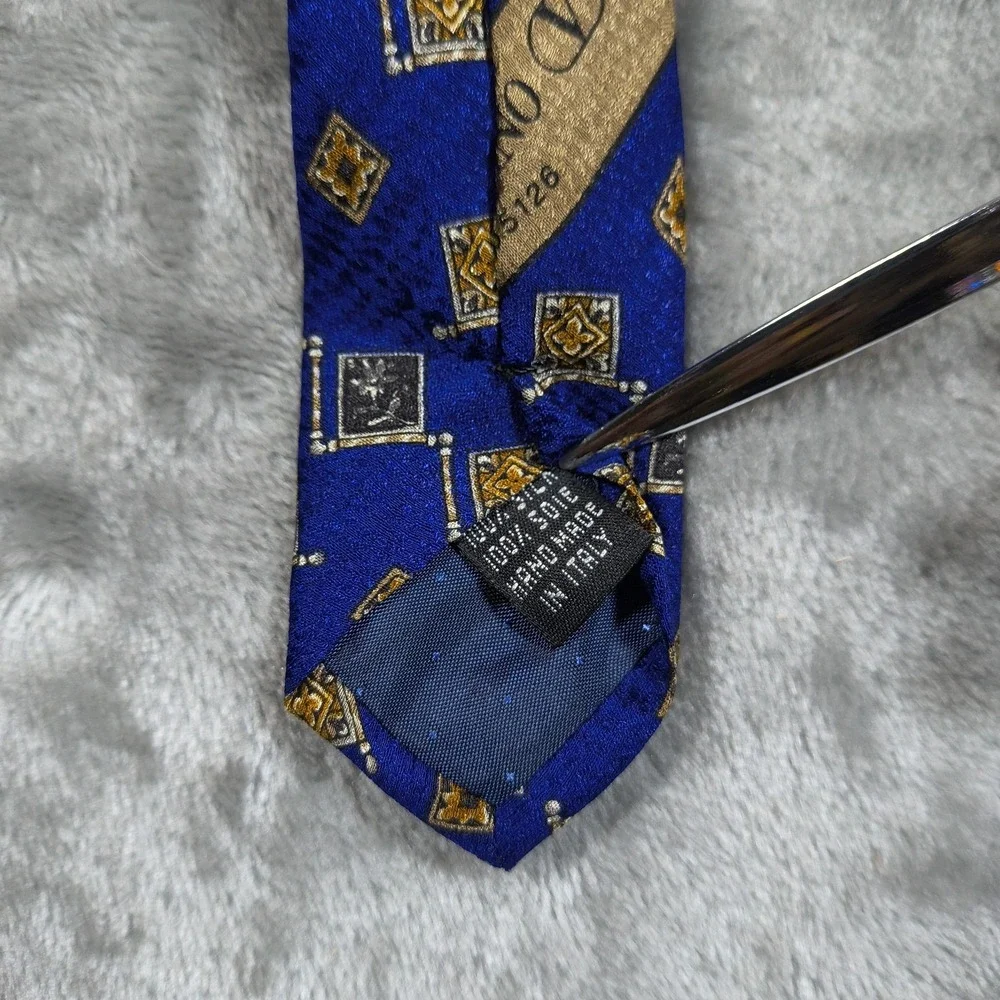 Vintage Valentino Cravatte Neck Tie Men Floral Geometric Silk Made Italy 56x3.75